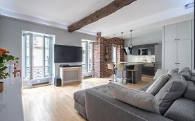 Room In Apartment - Cosy Place In The Hear Of Paris
